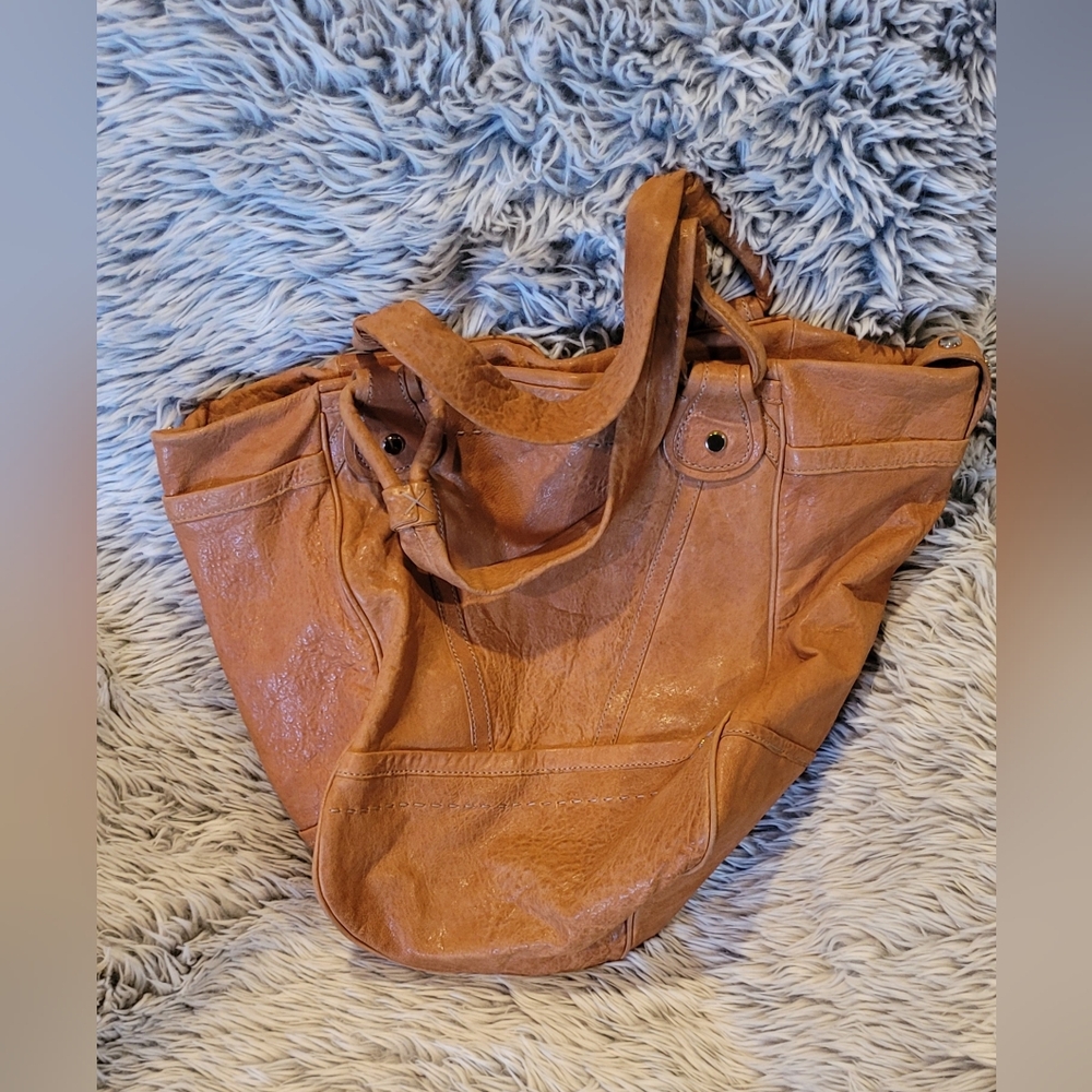 TRE VERO Bucket Bag - Picture 3 of 15